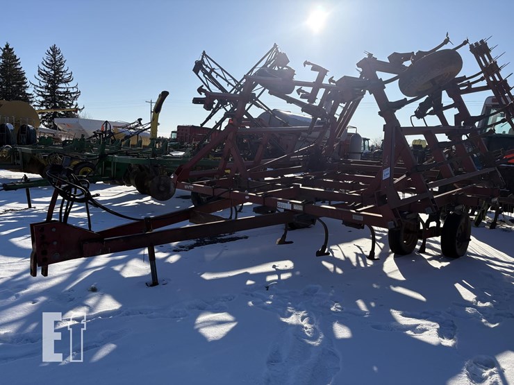 case-ih-4600-image-2