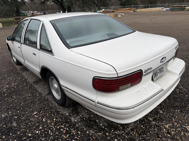 #49-•-1993-chevrolet-caprice-classic-image-9