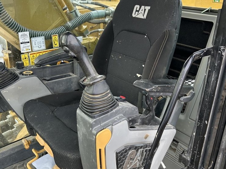 2023-caterpillar-336-image-60