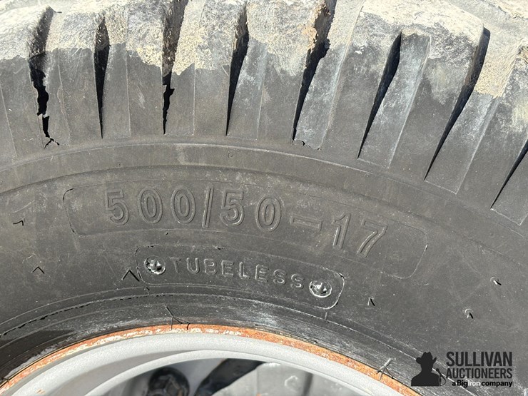 2013-massey-ferguson-2150-image-9