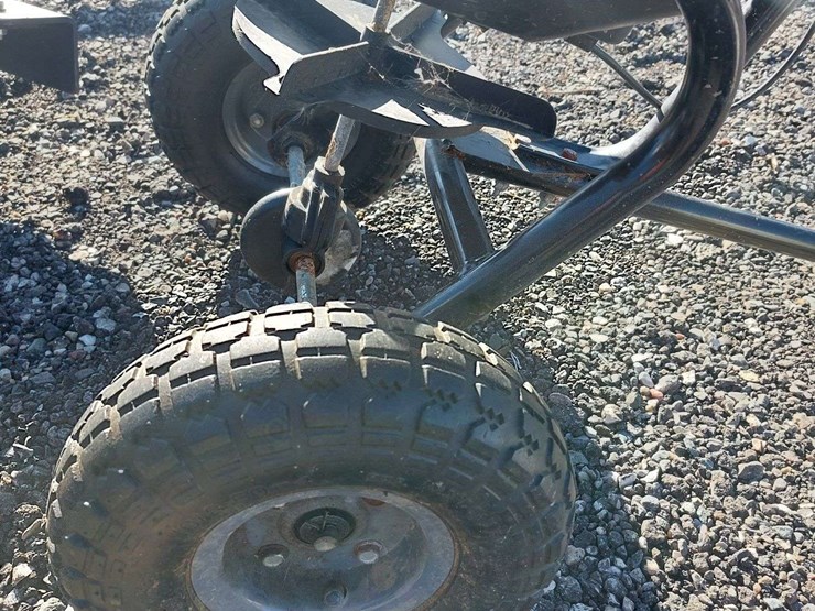 towable-broadcast-spreader-image-7