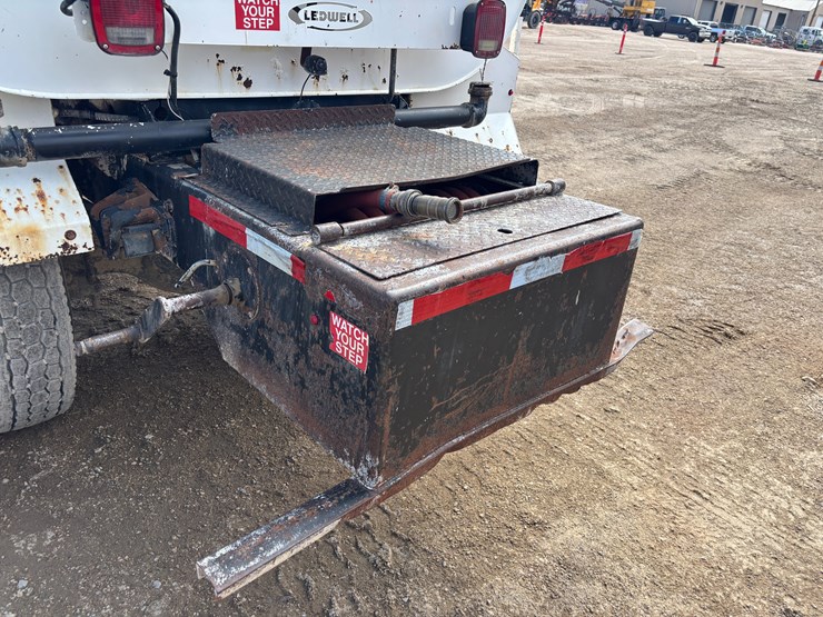 2015-international-durastar-4300-image-7