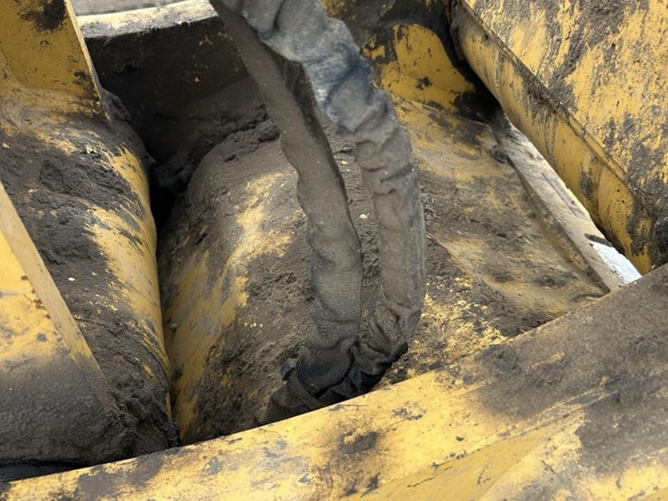 2023-caterpillar-336-image-33