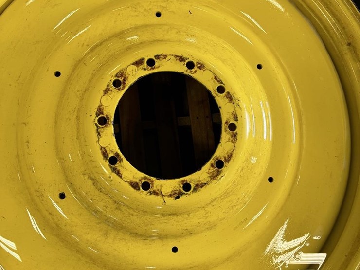 2013-john-deere-4940-image-39