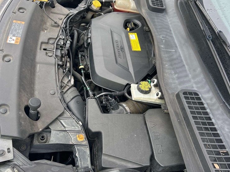 2016-ford-escape-image-8