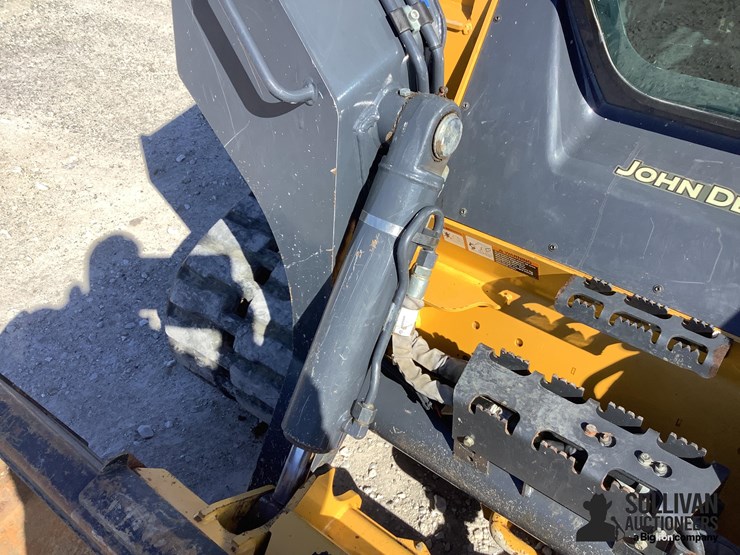 2020-deere-333g-image-20