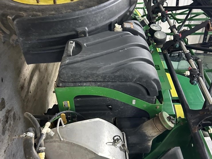 2013-john-deere-4940-image-19