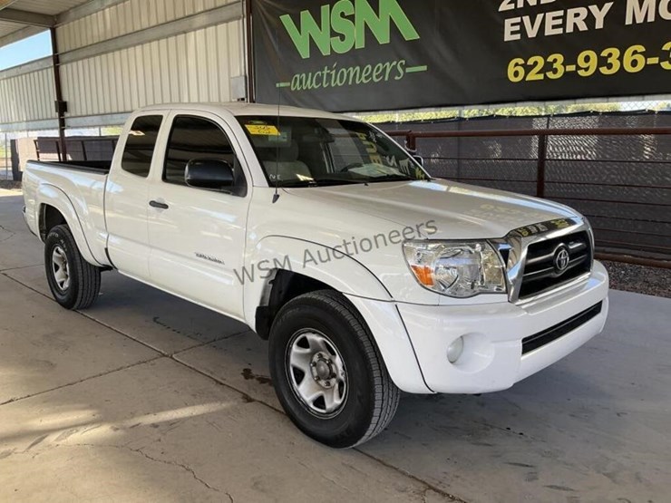 2005-toyota-tacoma-image-2