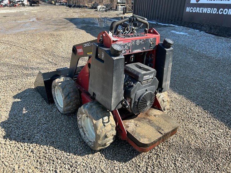toro-dingo-220-image-2