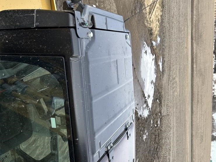 2023-caterpillar-336-image-52