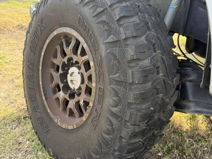 2010-ford-f350-image-12