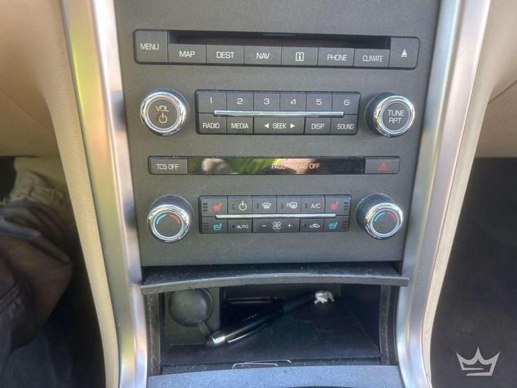 2012-lincoln-mkx-image-18