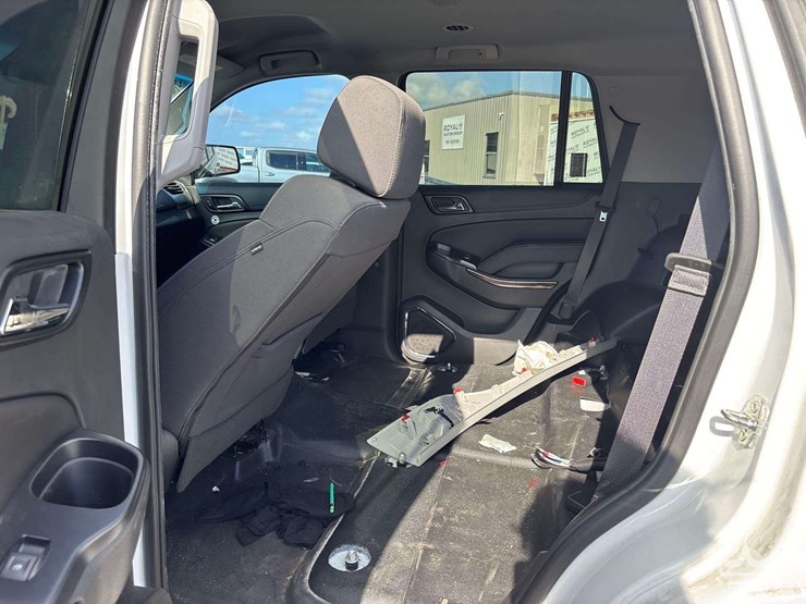 2019-chevrolet-tahoe-image-19