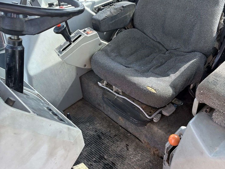 1993-agco-allis-9670-image-11