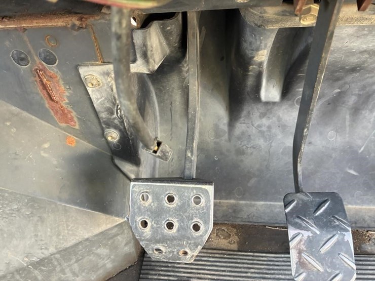 kubota-rtv900-image-17