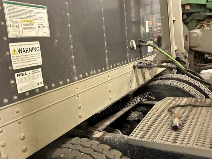 2015-peterbilt-579-image-7