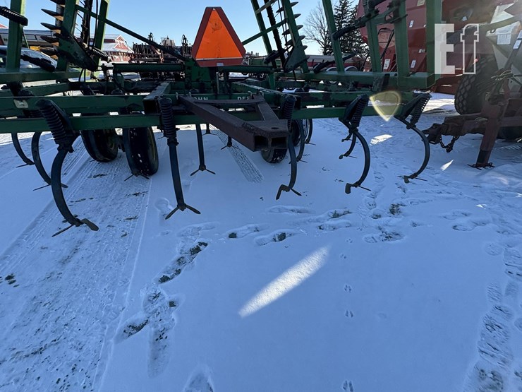 john-deere-724-image-5