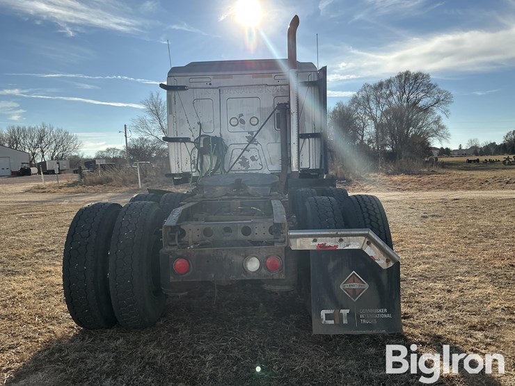 2017-international-prostar-image-6