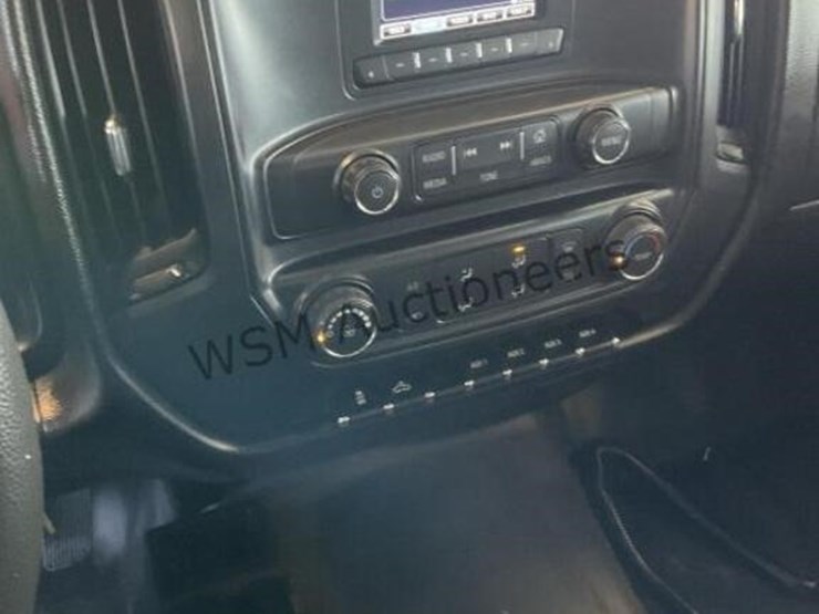 2016-chevrolet-silverado-2500-image-19