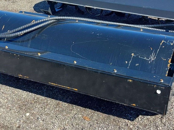 giyi-skid-steer-vibrating-roller-image-5