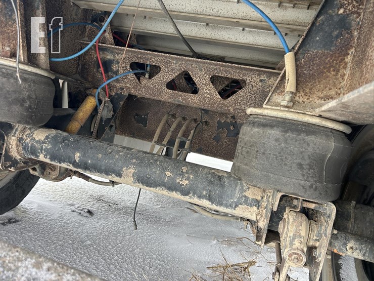 fontaine-hay-trailer-image-12