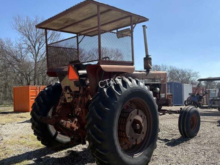 international-856d-image-9