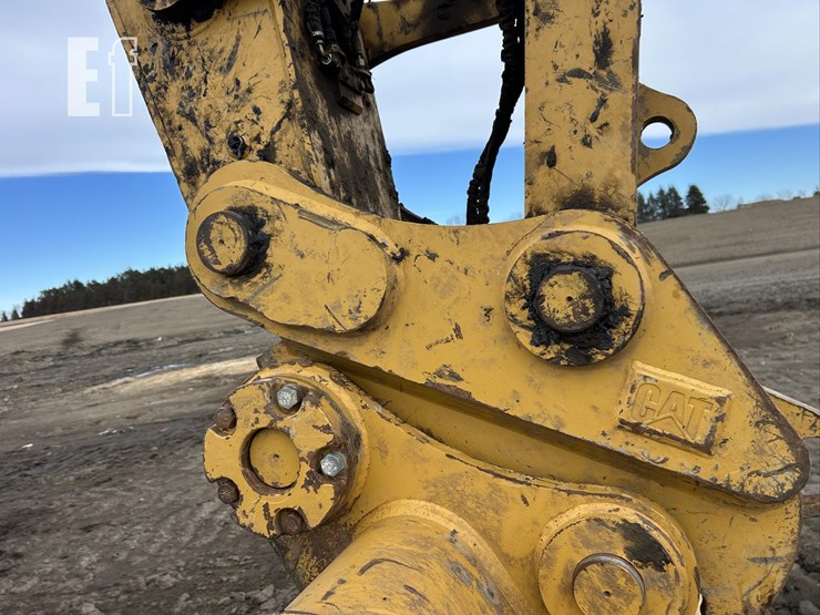 2023-caterpillar-336-image-34