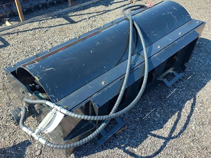 giyi-skid-steer-vibrating-roller-image-2