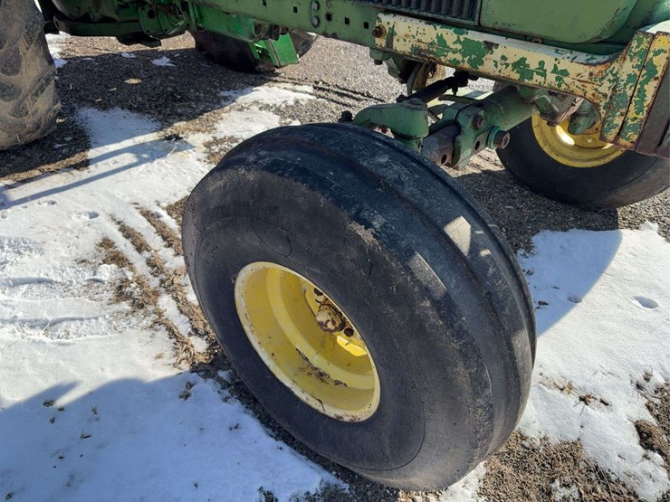 john-deere-4010-image-5