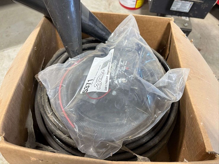 demco-foamer-tank,-pump-and-line-image-5