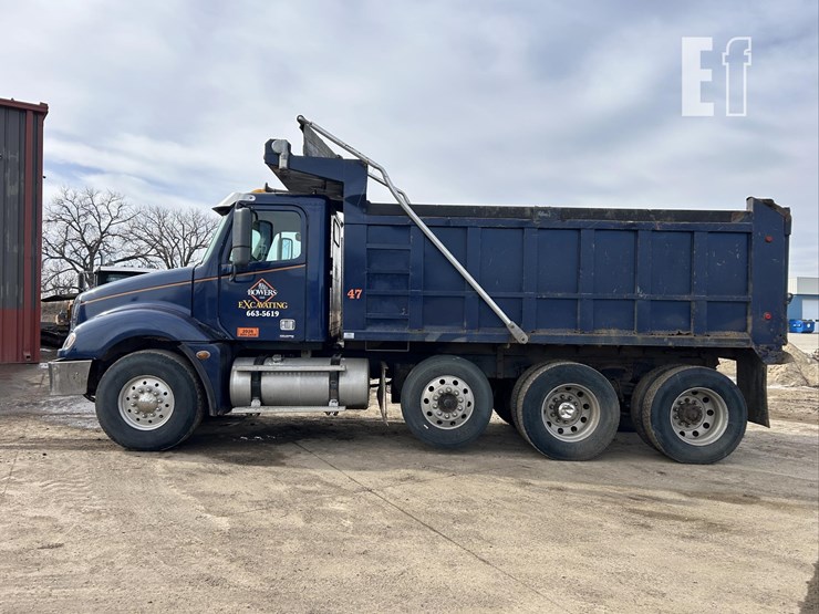 2007-freightliner-columbia-120-image-8