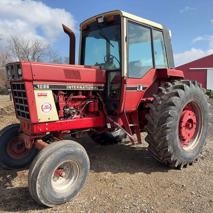 INTERNATIONAL 1086