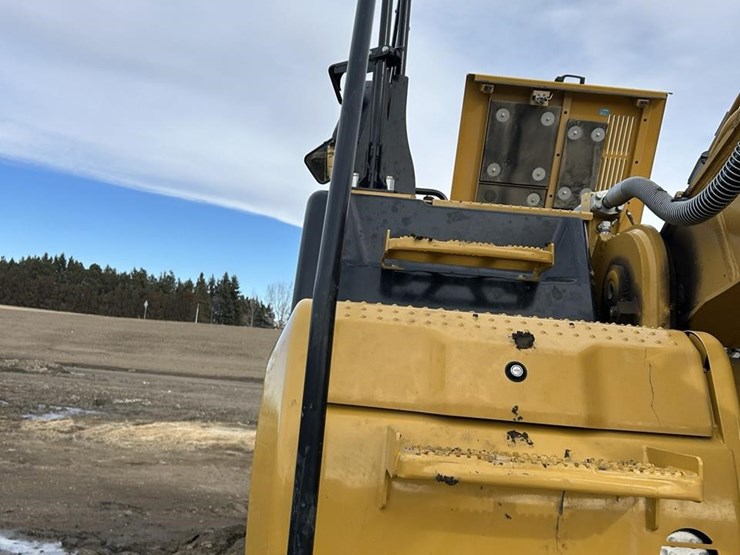 2023-caterpillar-336-image-88