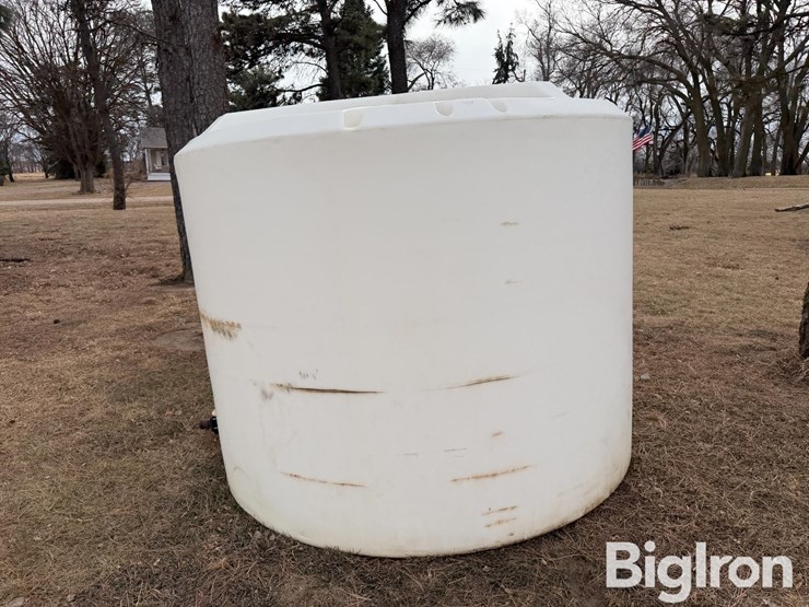 1500-gallon-liquid-tank-image-8