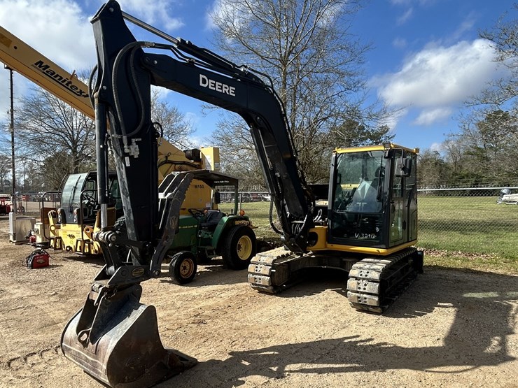 2023-deere-85-p-tier-image-3