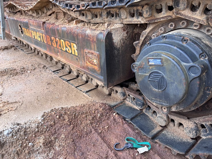 2016-powerscreen-trakpactor-320sr-image-81