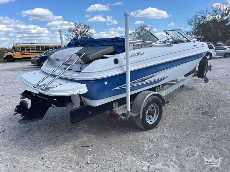 2012-gastron-18ft-boat-w-18ft-s/a-boat-trailer.-image-3