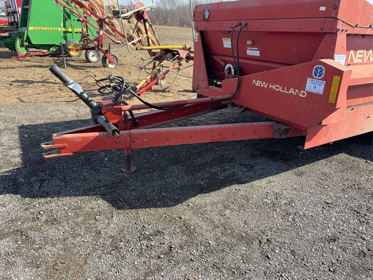 new-holland-195-image-2