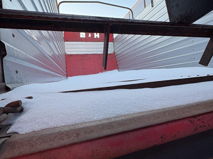 h-&-s-fb7416-image-7