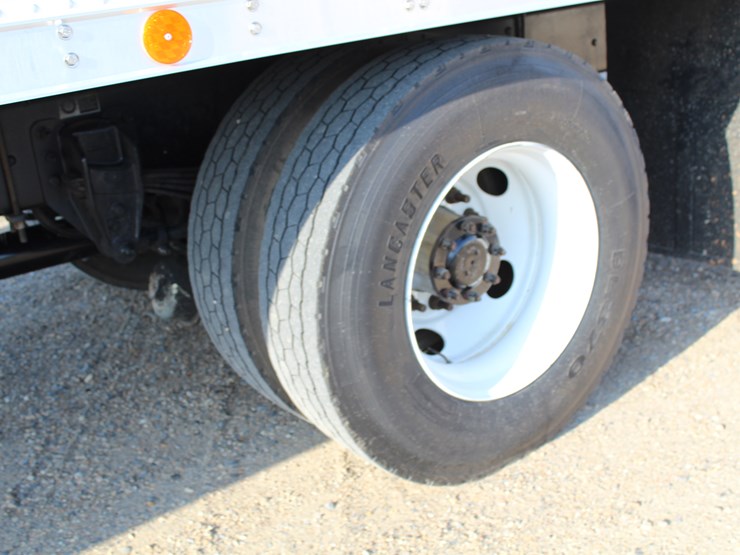 2017-kenworth-t270-image-9