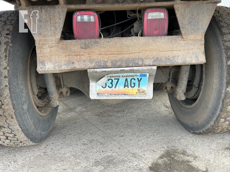 2007-freightliner-columbia-120-image-22