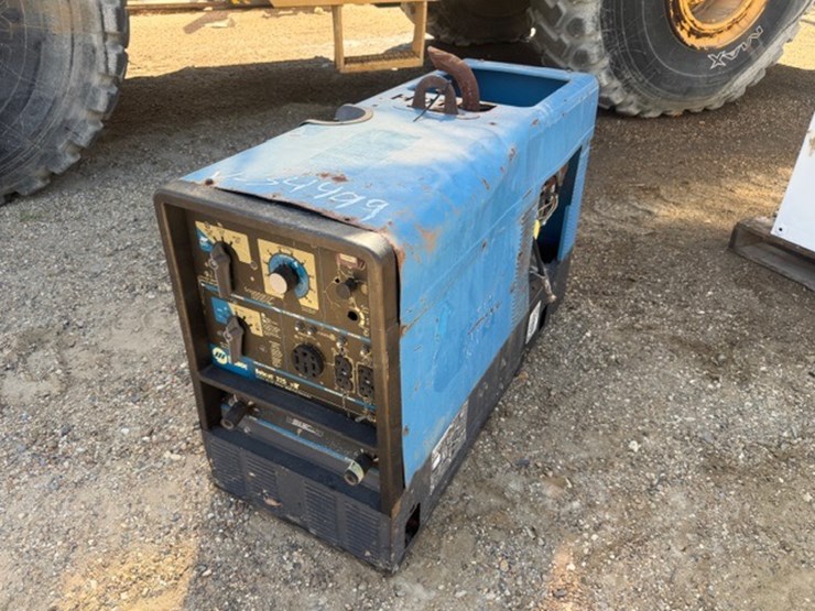 miller-bobcat-225-image-1