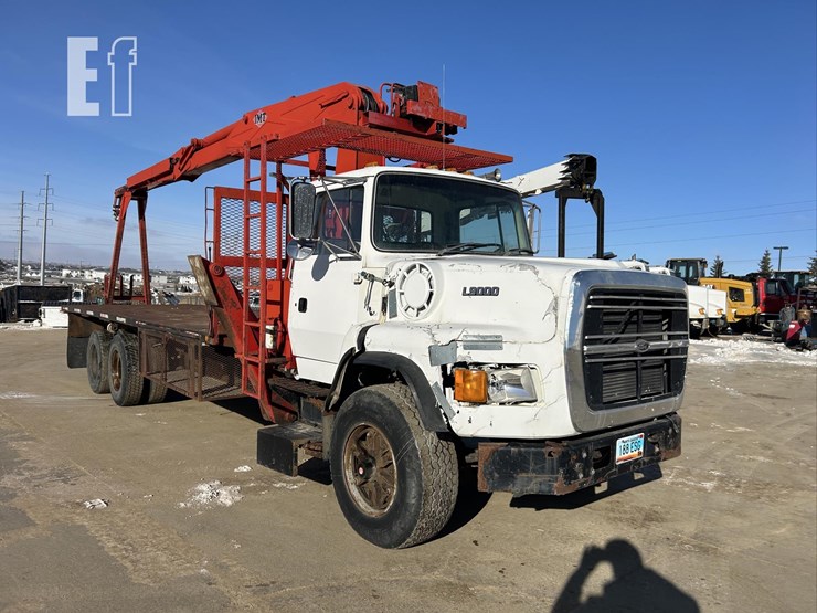 1994-ford-l9000-image-3