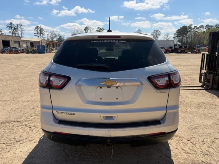 2016-chevrolet-traverse-image-8