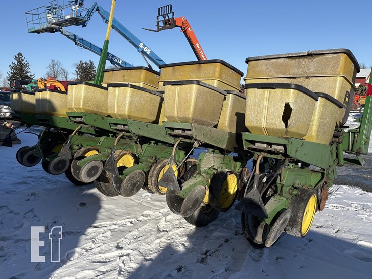 john-deere-7000-image-6