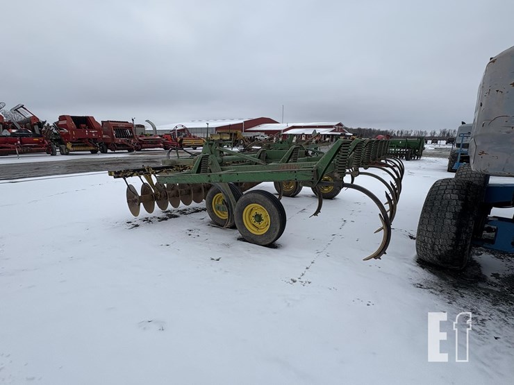 john-deere-1710-image-4