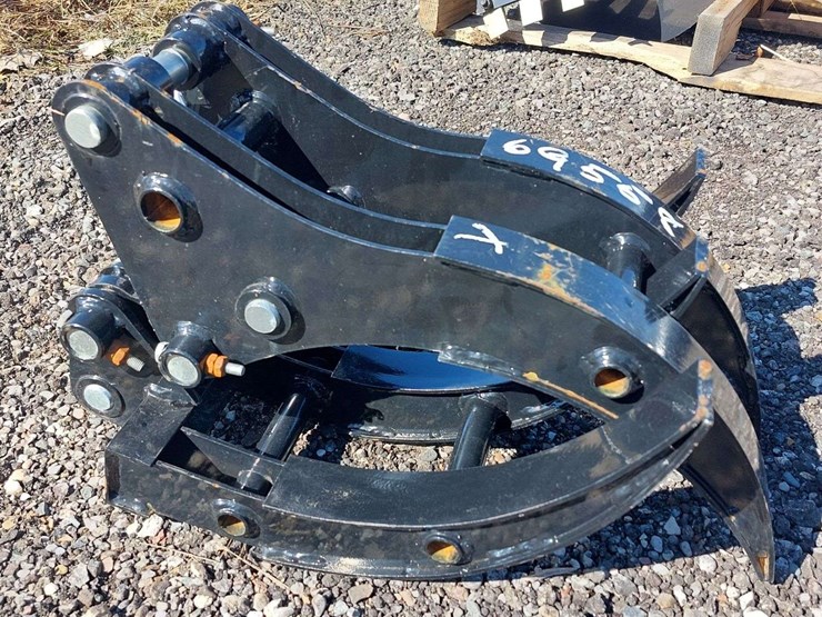 mini-excavator-grapple-claw-attachment-image-1