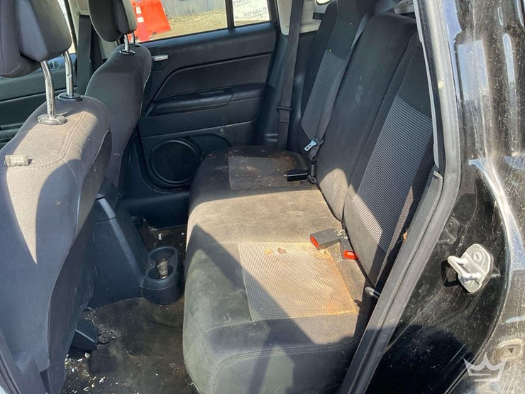 2016-jeep-compass-image-26