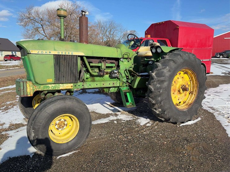 john-deere-4010-image-2