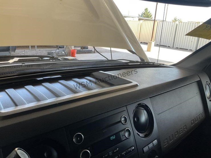 2016-ford-f550-image-18